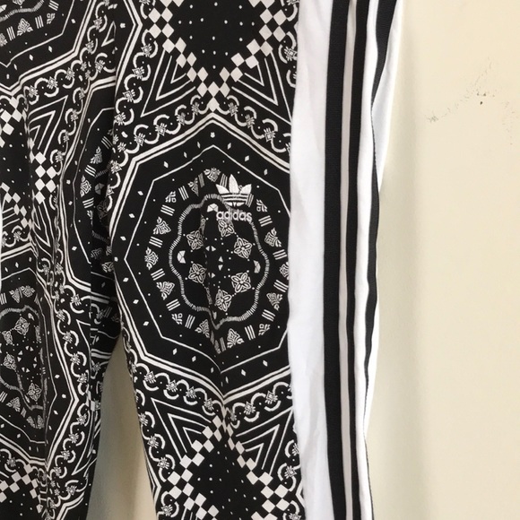 Rare Adidas Leggings - Picture 4 of 5